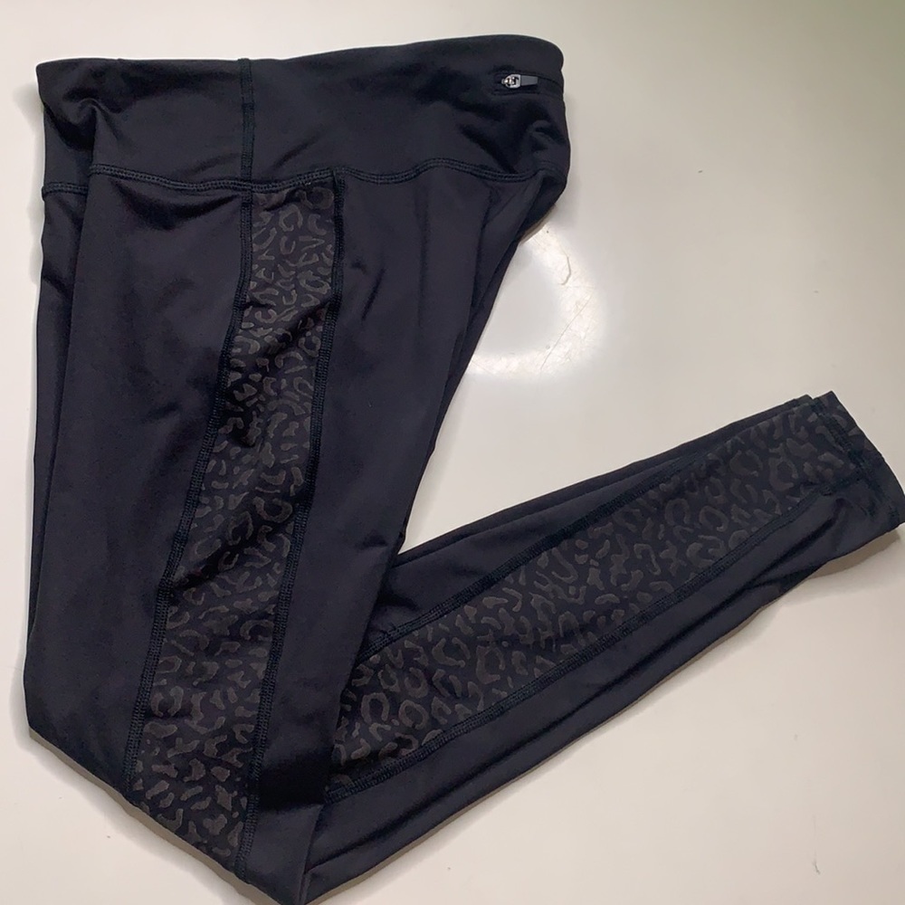 Old Navy Activewear athletic yoga Legging pants animal print Small women’s